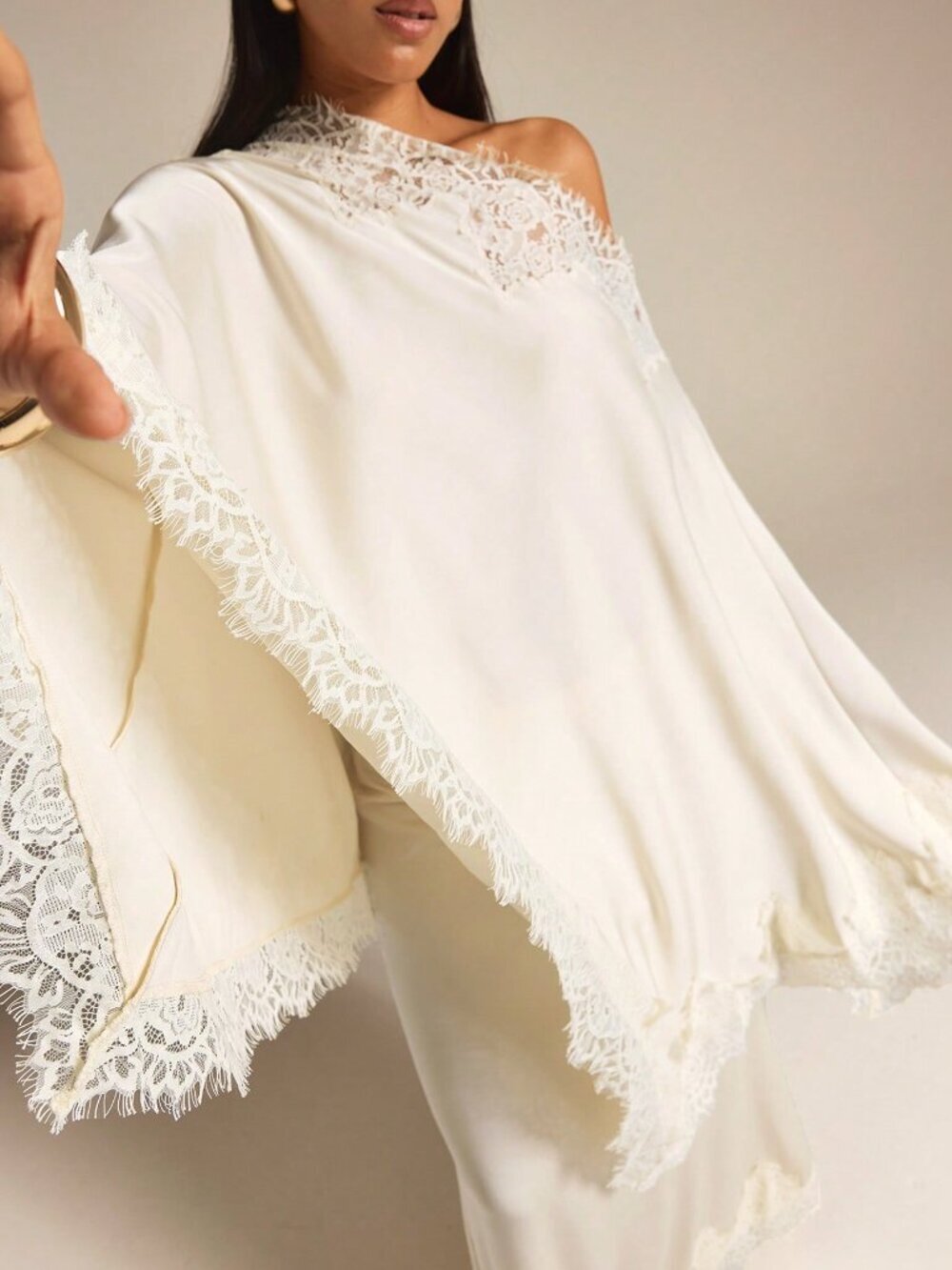 Cream Elegant Women's Lace Patchwork Asymmetric Shoulder Casual Tea Party Shirt